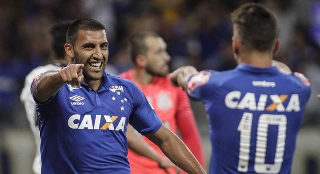 O mais recente duelo eliminatório foi nas quartas de final da Copa do Brasil de 2016. O Corinthians venceu em casa por 2 a 1, mas foi goleado pelo Cruzeiro por 4 a 2 fora e fo