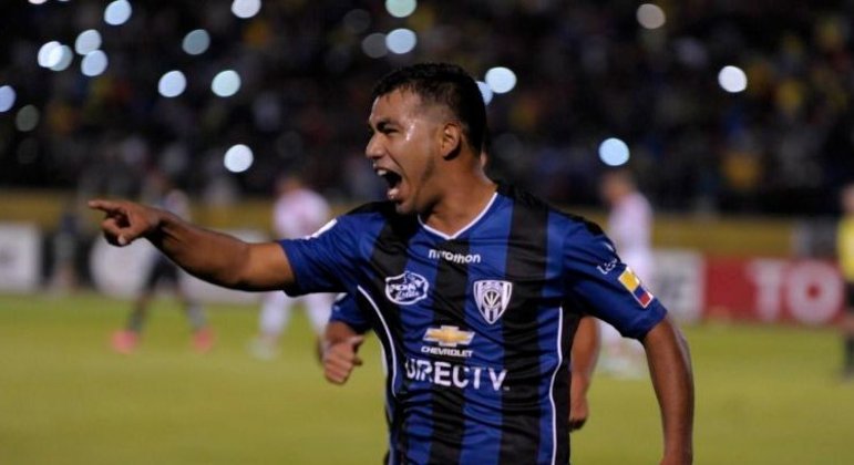 O meia equatoriano Sornoza tinha contrato com o Corinthians até o fim de 2022, mas estava emprestado ao Independiente de Vale. O Timão não recebeu pelo negócio, mas manteve 50% dos direitos econômicos do atleta. 