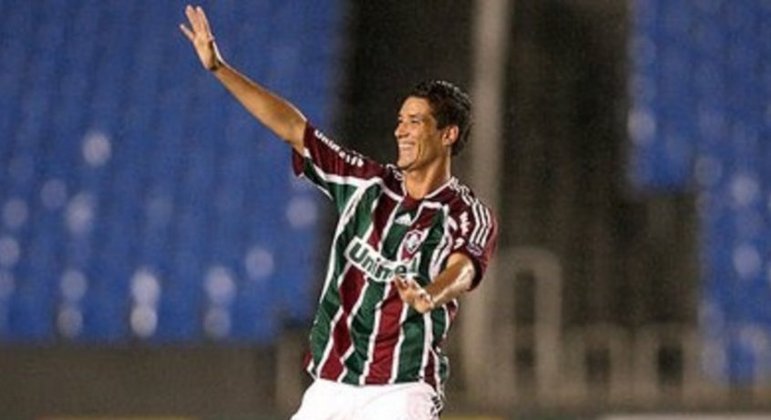 O meia teve três passagens pelo Tricolor. Na primeira delas, participou da campanha do título da Copa do Brasil (2007) e foi o destaque da equipe vice-campeã da Libertadores (2008). Na terceira passagem, conquistou os títulos do Campeonato Carioca e do Brasileirão, ambos em 2012. Pelo Fluminense, soma 174 partidas e 50 gols.