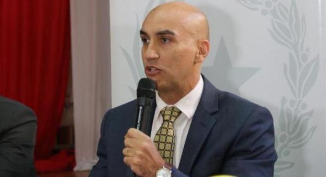 O ministro da Saúde do Paraguai, Julio Mazzoleni