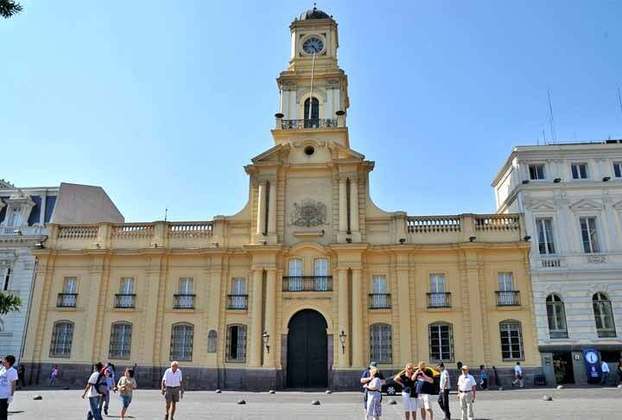 O Museu Histórico Nacional, em Santiago, é outro ponto obrigatório para os turistas que querem conhecer mais da cultura chilena. São 18 salas temáticas, que contam a história do país desde o período pré-colonial até a sanguinária ditadura militar.  