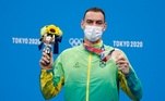 O nadador Fernando Scheffer volta para o Brasil trazendo o bronze na categoria 200m livre - masculino.
