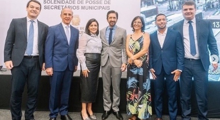 O prefeito Ricardo Nunes com os novos secretários