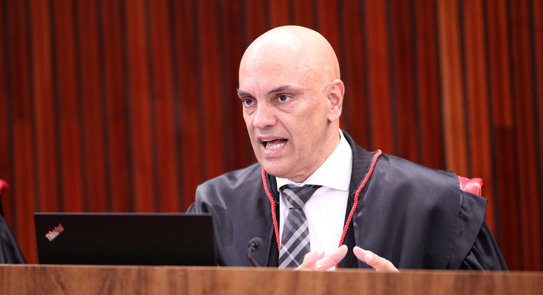 O presidente do TSE, ministro Alexandre de Moraes, que afastou prefeito