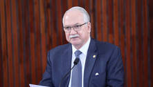 Ministro Edson Fachin, do TSE, recusa convite de Bolsonaro para reunião com embaixadores