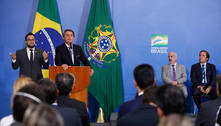 Bolsonaro chama Lula de criminoso e critica aliança com Alckmin