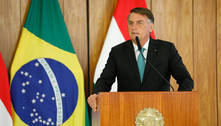 Em reunião com embaixadores, Bolsonaro critica sistema eleitoral