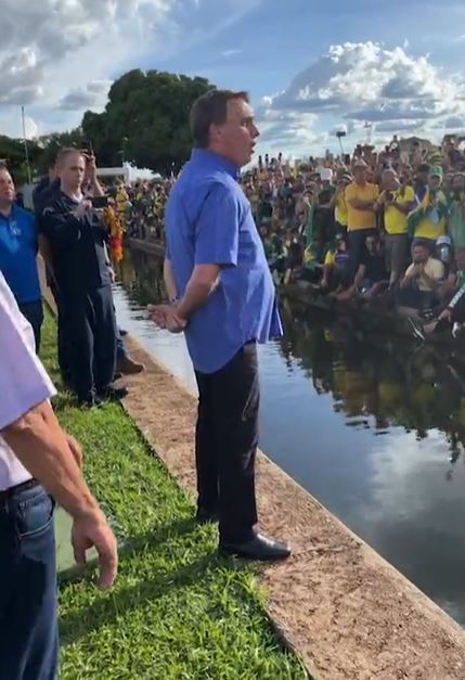 Bolsonaro Quebra Silêncio, Agradece Apoio E Diz Que Nada Está Perdido ...