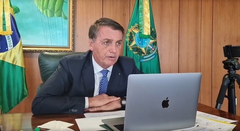 Bolsonaro prevê recomendar afrouxamento de restrições - Notícias - R7 Brasil