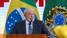Em dia de julgamento no TSE, Lula chama Bolsonaro de ‘sabidinho que quis dar golpe’ 