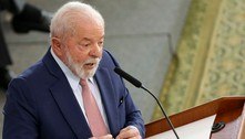 Putin e Zelensky precisam ter 'humildade' para cessar guerra, diz Lula