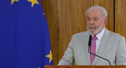 Lula defende reforma agrária 'pacífica'