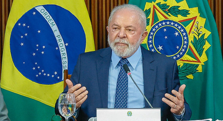 O presidente Luiz Inácio Lula da SIlva (PT) em reunião com ministros no Palácio do Planalto