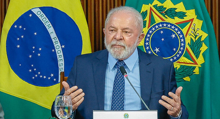 O presidente Luiz Inácio Lula da SIlva (PT) em reunião com ministros, no Palácio do Planalto