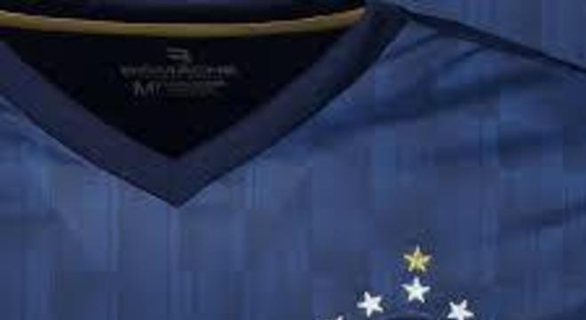 O Remo tem seis estrelas em seu escudo, cinco douradas e uma vermelha. As douradas em homenagem os cinco tri-estaduais, e a vermelha pelo ttulo da Srie C de 2005.