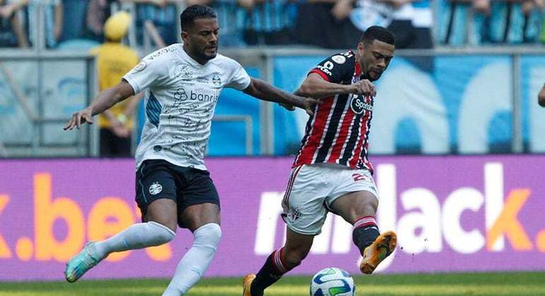 Fora de casa, São Paulo é derrotado na Final do Campeonato