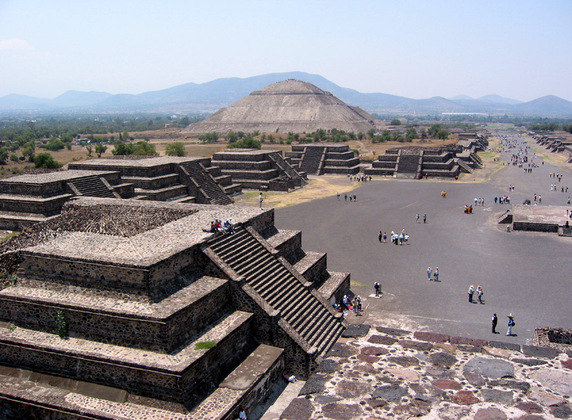 O sítio arqueológico de Teotihuacan é o mais visitado do México. Fica a 40 km da capital.  
