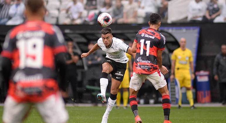 Corinthians 1 x 1 Flamengo - Na Neo Química Arena deu empate entre