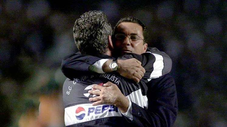 O treinador comandou o Timão ao passar sobre o Grêmio, nas quartas de final. Na semifinal, eliminou o Santos e, na decisão, bateu o Cruzeiro.