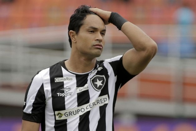O volante Dudu Cearense, de 35 anos, é o jogador do Botafogo que já pode assinar com outra equipe para a próxima temporada