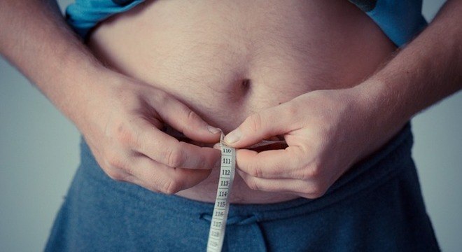 Obesidade é prevalente entre pessoas de baixa escolaridade