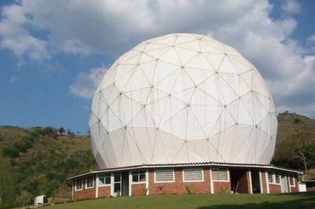 Comunidade científica pretende recorrer a órgãos internacionais caso tentem reduzir raio que veta construções ao redor de observatório 