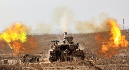 Obus israelense dispara perto da fronteira com Gaza
