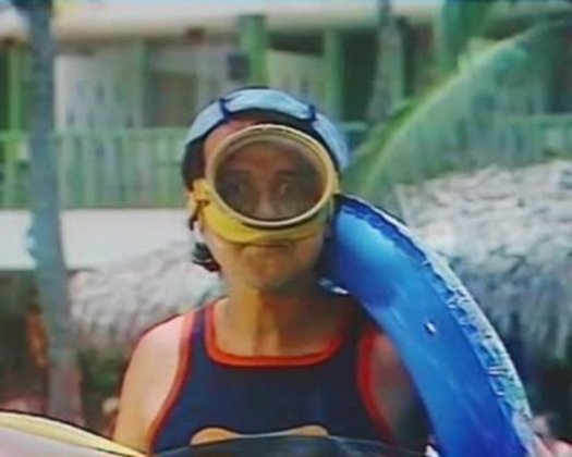 Provavelmente, a dona Florinda vendeu o restaurante e a casa e parou de comprar café para presentear o Quico