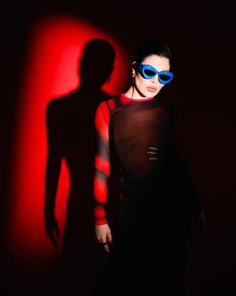 A influenciadora Gkay, que adora ousar no estilo e visual, também já aderiu ao queridinho da moda 