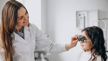 Retinoblastoma: câncer raro na retina tem 95% de chance de cura 