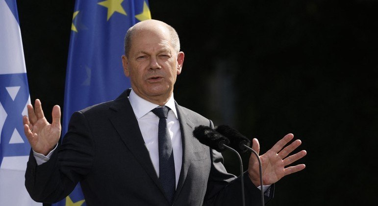 O chanceler alemão, Olaf Scholz, durante uma coletiva de imprensa