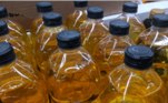 O Ano de 2020 fecha com a maior alta da inflação desde 2016, com 4,52%. Os preços dos alimentos tiveram um aumento de 14,09% no ano, a maior alta desde 2002. O IPCA (Índice Nacional de Preços ao Consumidor Amplo) ficou acima do centro da meta do segundo ano seguido. Entre os alimentos com maior alta, é o oleo de soja com 103,79% pesando no bolso das famílias de baixa renda.
 
Foto: ADRIANO ISHIBASHI/FRAMEPHOTO/ESTADÃO CONTEÚDO
FRM20210112078 - 12/01/2021 - 20:54