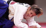 A brasileira Larissa Pimenta perdeu para a bicampeã mundial Uta Abe, do Japão, e foi eliminada da categoria até 52kg.