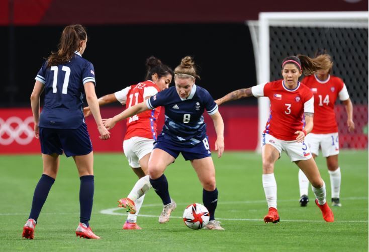 EUA perdem na estreia do futebol feminino. Veja outros ...