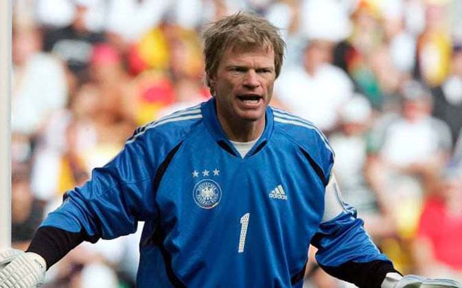 OLIVER KAHN - O goleiro disputou quatro Copas do Mundo, em 1994, 1998, 2002 e 2006. O ídolo do Bayern de Munique ficou perto de vencer o Mundial do Japão, em 2002, quando a Alemanha foi vice-campeã, perdendo para o Brasil na final. Naquela Copa, Kahn recebeu o prêmio de melhor jogador do torneio. 