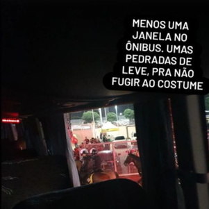Um membro da delegação atleticana ficou ferido após o ataque
