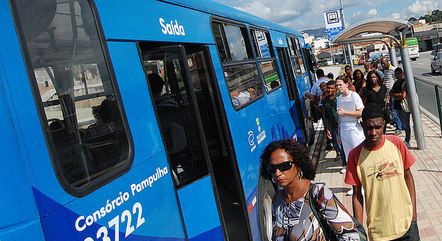 Vereadores decidem terminar com isenção a empresas de ônibus