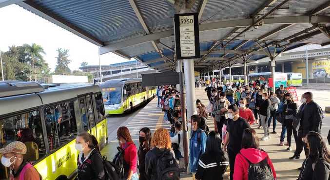 Supostas irregularidades das companhias de ônibus são apontadas pelo MP