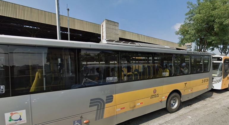 Flagrante ocorreu em um ônibus da linha 4051, Hospital Geral Guaianases
