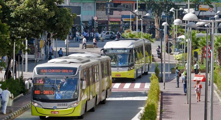 Comitê pode reformular contratos entre a prefeitura e as empresas de ônibus de BH