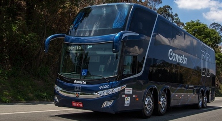 Ônibus rodoviários deram gratuidade no domingo