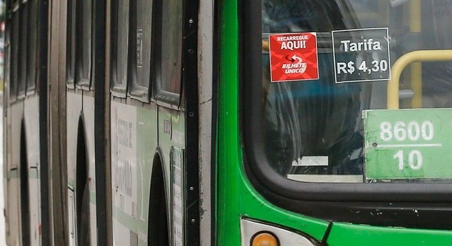 Tarifa de ônibus registrou índice de 2,12% em abril deste ano