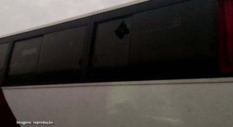 Ônibus Torcida Corinthians apedrejado