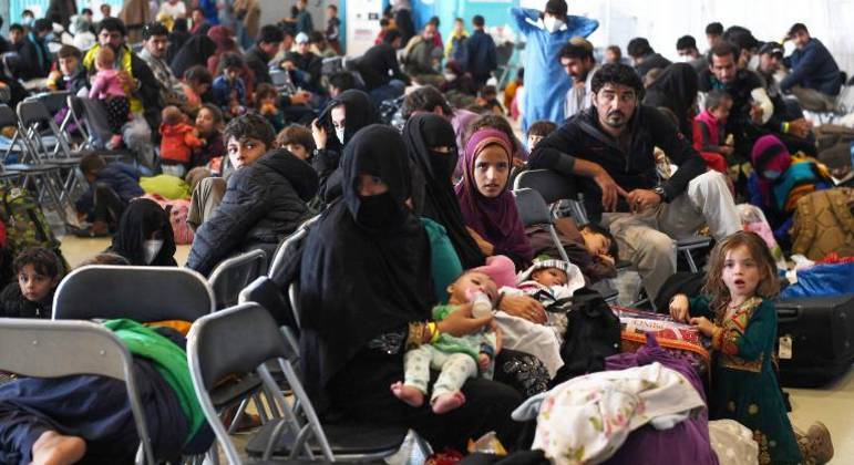 O Acnur solicitou aos países da União Europeia que recebam 42,5 mil refugiados afegãos nos próximos 5 anos