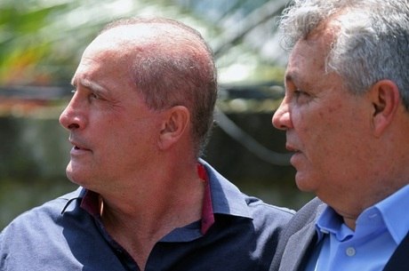 Onyx e Alberto Fraga visitaram Bolsonaro nesta tarde