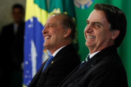 Governo inclui Correios, Telebrás e mais 7 em pacote de privatizações