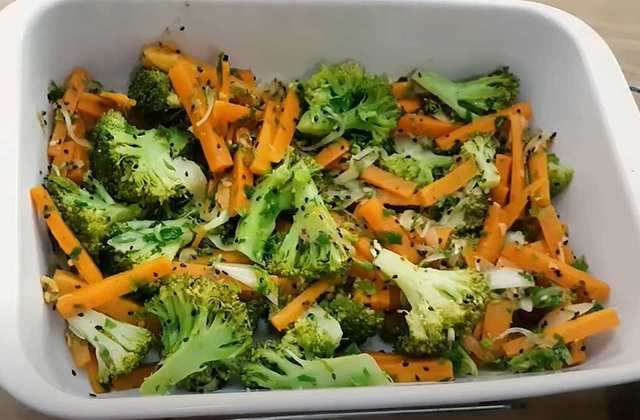 Opção de receita para usar o brócolis: Salada com brócolis 