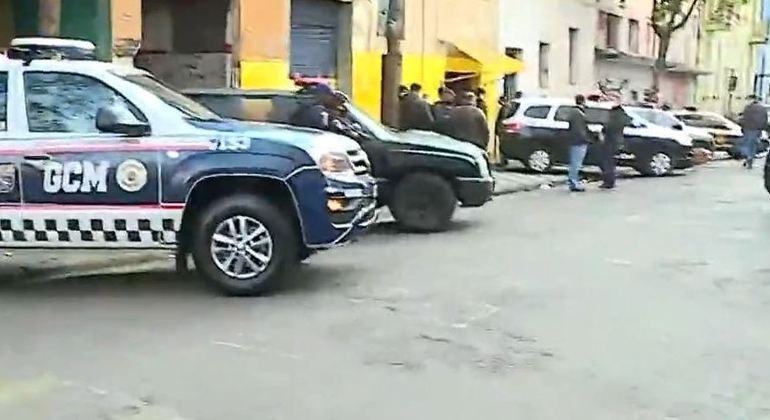 Polícia faz megaoperação na Cracolândia (SP) em busca de traficantes