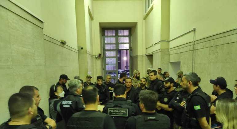 A Polícia Civil já identificou o líder do grupo conhecido como "Rei do Pagamento Antecipado"
