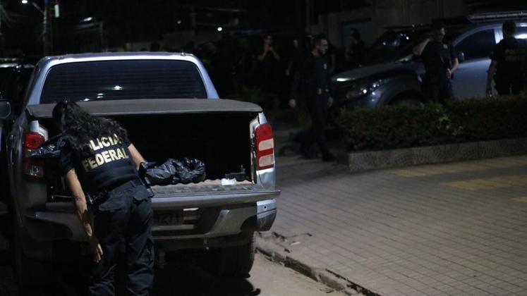 Operação da PF desmonta esquema bilionário de comércio clandestino de ouro no Brasil
